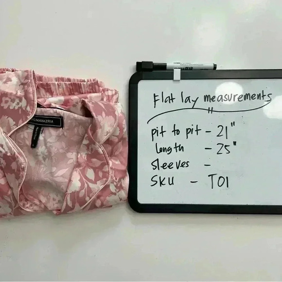 BCBG Maxazria Sleepwear‎ Short Set Large Washy Shadow Floral Pink Floral Satiny - Picture 10 of 10